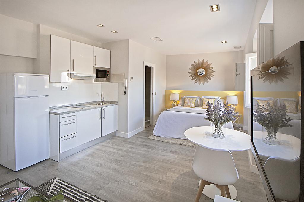 Iloftmalaga Studio Apartments מראה חיצוני תמונה
